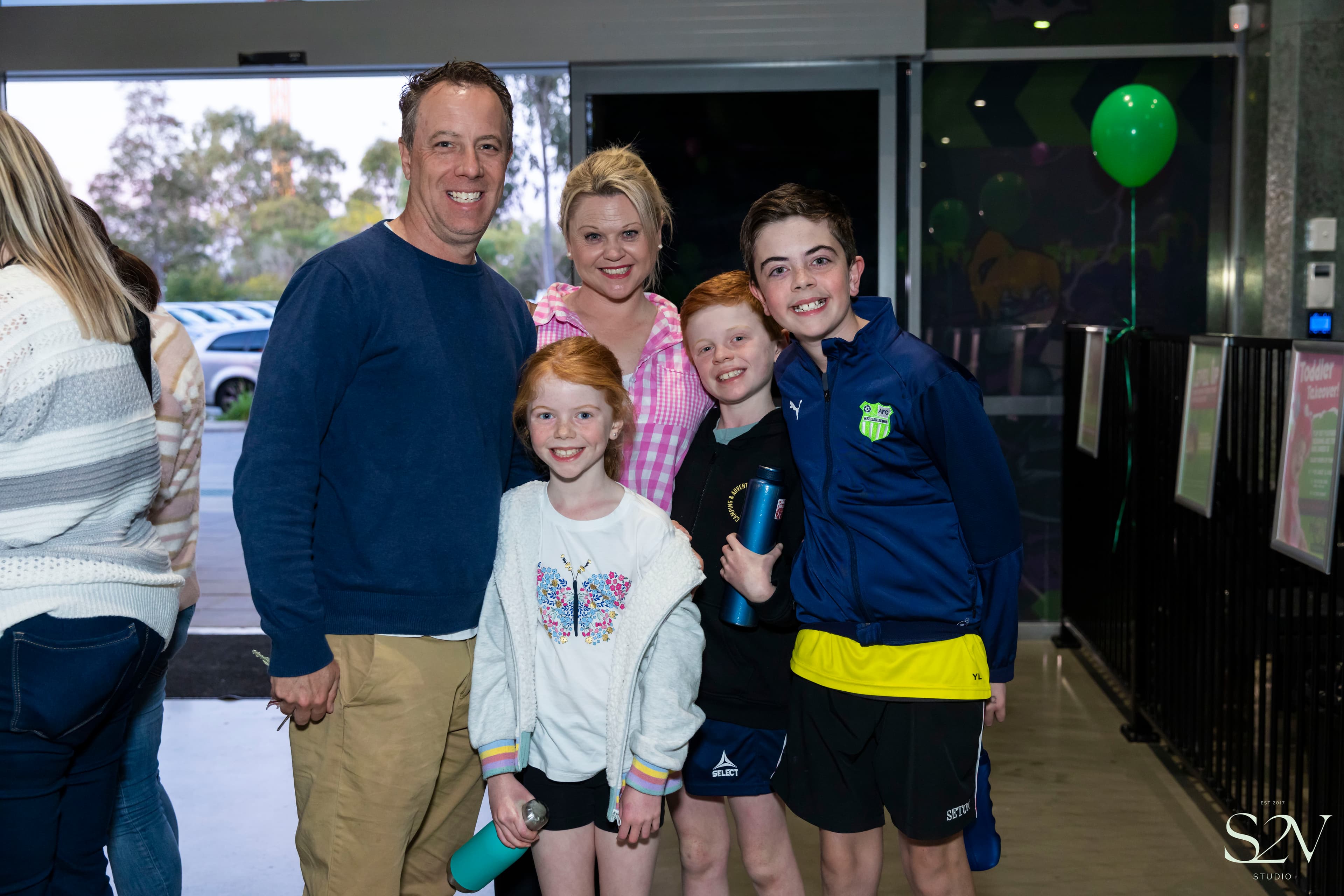 Why Trampoline Parks Are the Ultimate Family Day Out. illustration